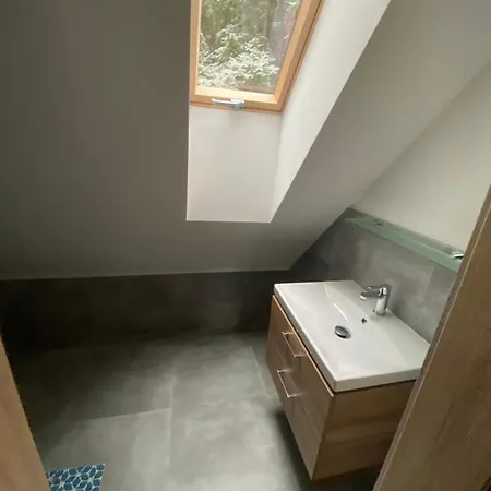 Vecernica شاليه